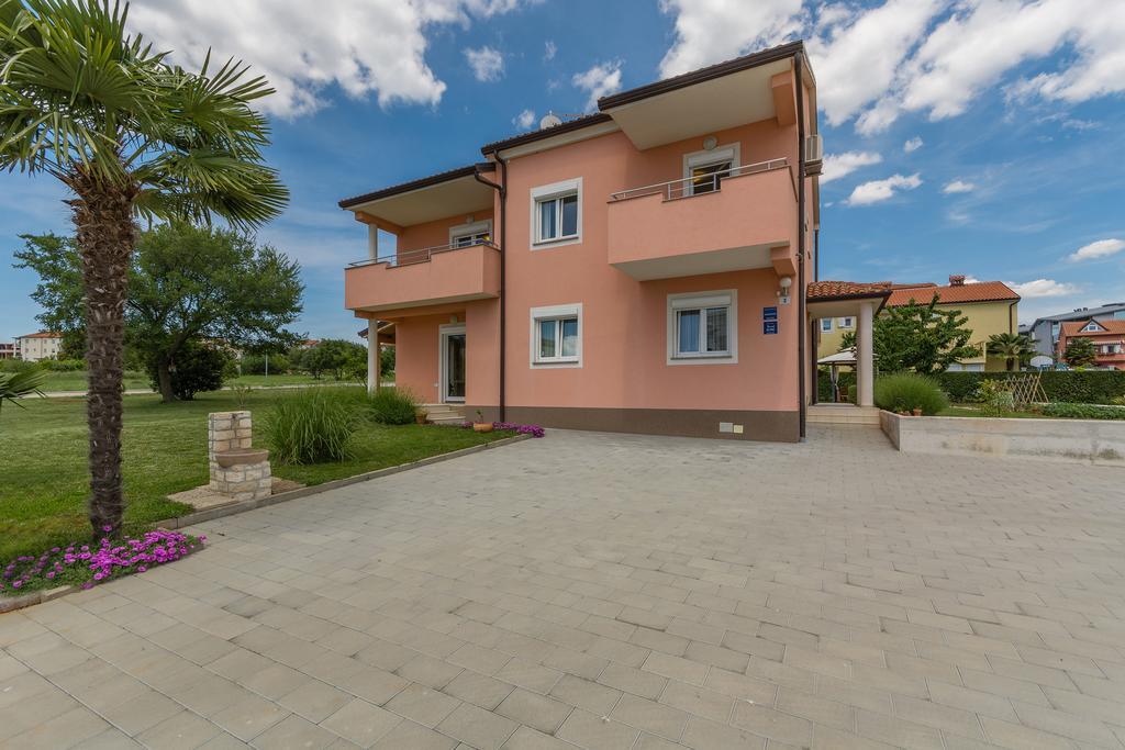 Guest House Gloria Novigrad Istria 外观 照片
